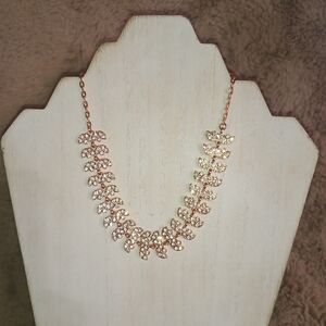 Elegant Rose Gold Necklace with Crystal Accents Choker N0229